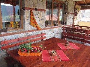 Guest house Momchil Iunak
